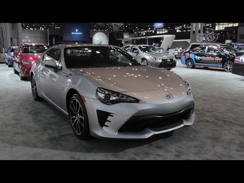 2017 Toyota 86 First Look - 2016 New York Auto Show