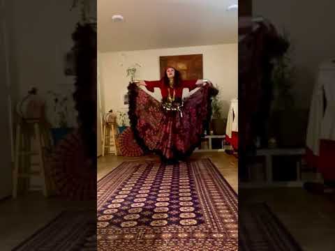 RUSSIAN GYPSY DANCE “KUMUSHKA”