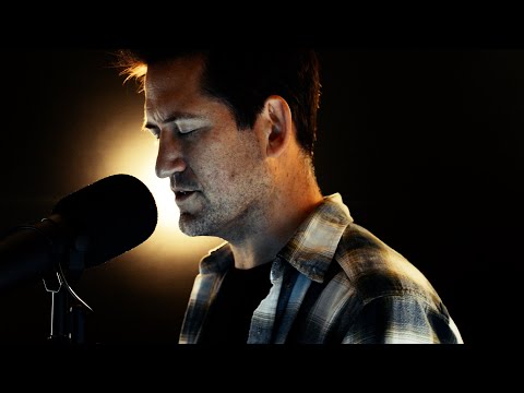 I wandered lonely as a Cloud by William Wordsworth PoetrySpoken.com