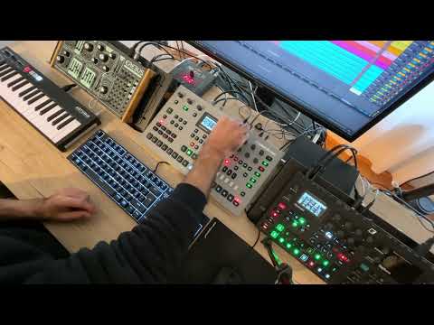 Syntakt + Analog4 + Mbase11 +  Erebus 3 // Live Melodic Techno // John Lead   - Abyss (Live Version)