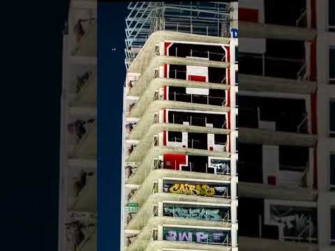 OTR huge 9 story fill in on LA skyscraper #graffiti #art #graffitibombing