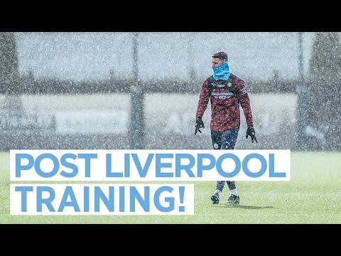 FIRST TEAM TRAINING | SNOW DAY AT THE CFA
