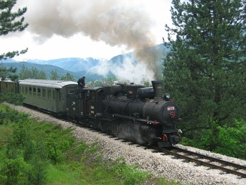 Stroj srbské řady 83-173 se zvláštním vlakem z Mokre Gory na Šargan