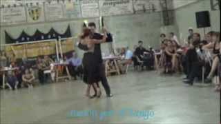 Video thumbnail for SOLEDAD LARRETAPIA y RICARDO BIGGERI Bailando el Tango POEMA en la MILONGA DEL MORAN