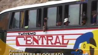 preview picture of video 'Pucallpa: Lluvias bloquean carretera Federico Basadre'