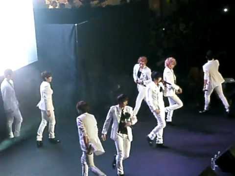 ZE:A Mall Tour - Heart For 2 @ Market Market (January 14, 2012)