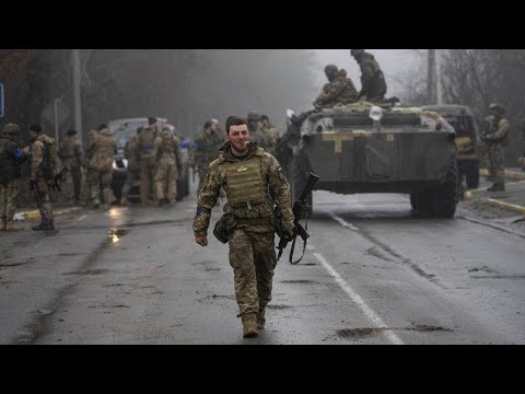 Ukraine war: Russians 'have advantage in east and south and could encircle Kyiv forces'