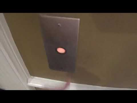 HISTORIC? Dover Hydraulic Elevator - Church Street Inn - Charleston