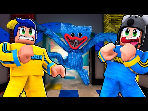 BEWARE OF HUGGY WUGGY IN ROBLOX FLOPPY'S PLAYTIME - Brancoala Games