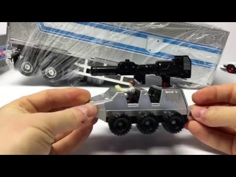 MPP10 Optimus Prime Trailer Review - Wei Jiang KO Oversize Transformers