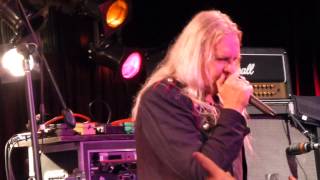 Saxon - Crusader (BB King NY 09/13/2013)