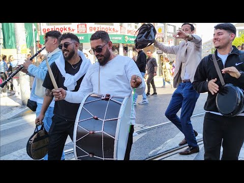 Grup Şamata Kadıköy Sokaklarının Tozunu Attı