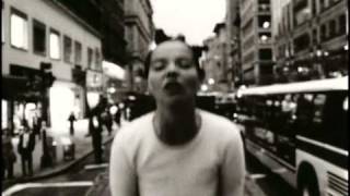 BJÖRK - BIG TIME SENSUALITY night version [uncut] (directed by Stephane Sednaoui) HQ