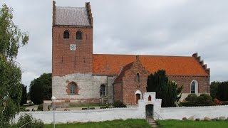 preview picture of video 'Høje Taastrup Kirke ringer til gudstjeneste'