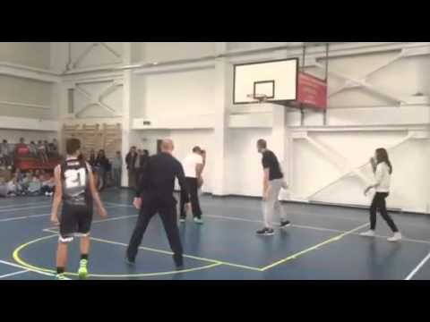 Steaua CSM EximBank în vizită la Școala George Topârceanu 3