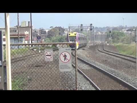 V/Line 3VL50, 3VL47 Arriving At Corio Station