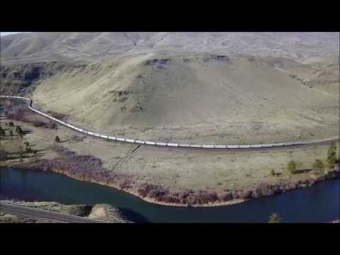 Drone Chasing BNSF Grainer in the Yakima River Canyon (Best of 3) 4/1/2018