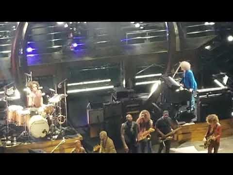 Lenny Kravitz Play drums NYC 2018