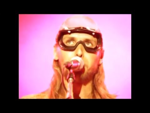 15. Chiki Liki Tu-a - Americká pesnička - Live at Hodokvas Pezinok (19.8.2006)