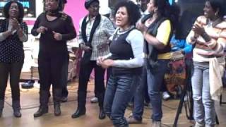 The Creole Choir of Cuba - Son de la Loma