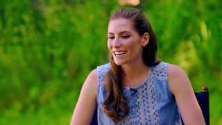 On set with Sarah Levy - Twyla Sands - Schitt's Creek video