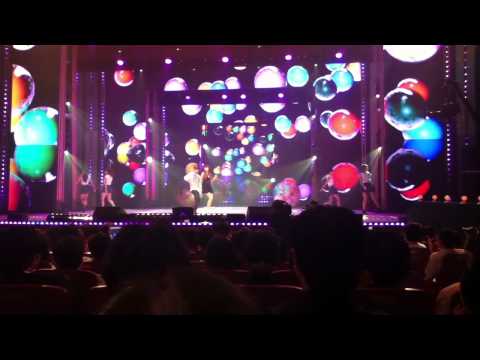 110927 HyunA - Bubble Pop (Show Show Show) [fancam]