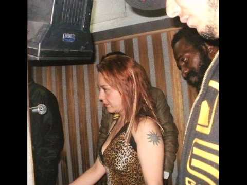 The Lawyer ft Howells - Una Historia