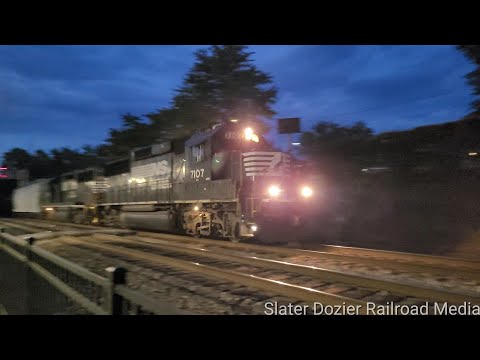 GP60 NS 7107 leads NS P72 South through Cornelia, GA: 7/15/22