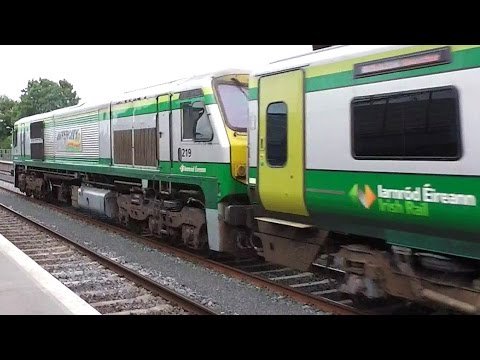 Irish Rail Mark 4 Intercity Train + 201 Class Locomotive - Kildare Station