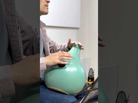 How to play udu by Ideen Shafaee #handpercussion #udu #doyek #howtoplayudu