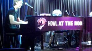 Howl at the Moon-Piano Duel!!!