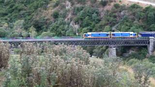 preview picture of video 'Special Double-headed Dj hauled Train approach to Hindon'