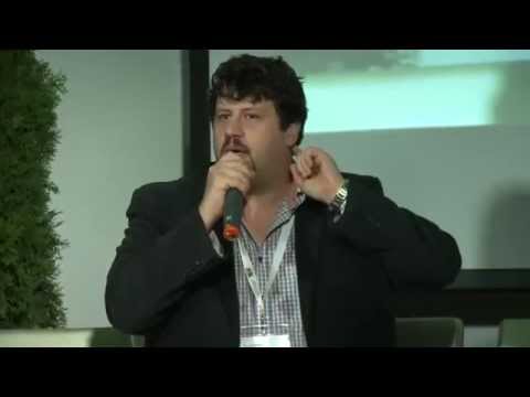 Kerekasztal-beszélgetés: Puzsér, Fiala, Kálomista