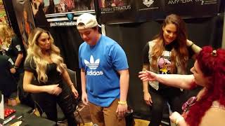 Wrestle con April 7, 2018 Davey Boy Smith son throws hot coffee in Jake the Snake Roberts Face