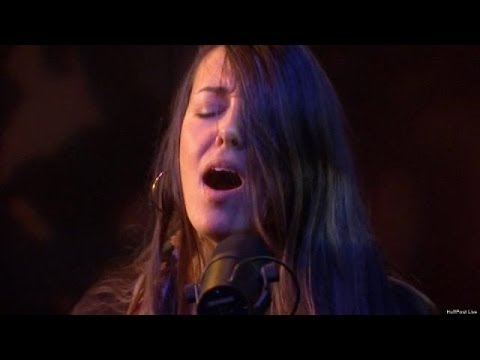 She Keeps Bees Performs 'All Or None/Dark Horse' | HPL Music