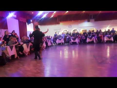 Esibizione di Alejandra Mantiñan e Giuliano Gambarelli al Festival delle Mujeres