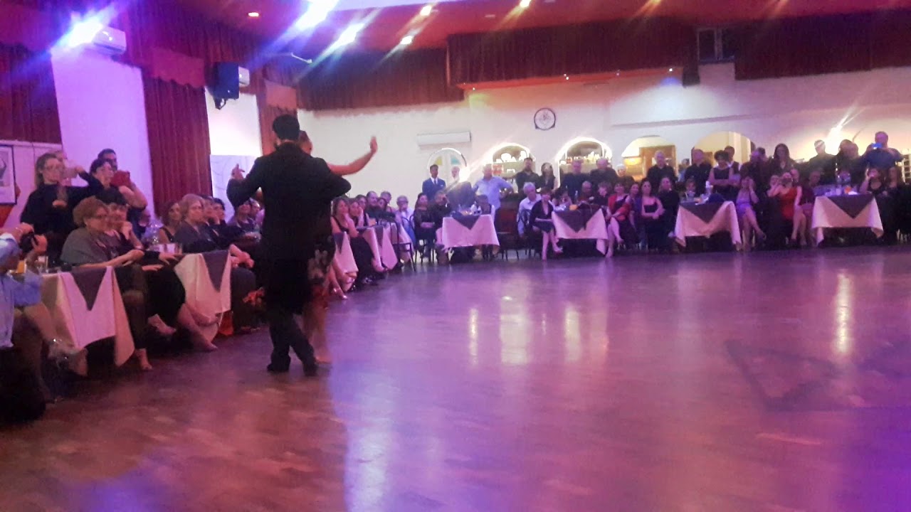 Esibizione di Alejandra Mantiñan e Giuliano Gambarelli al Festival delle Mujeres