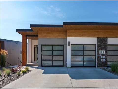 182 Vineyard Way - High End and Modern!!