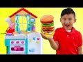 Liam Pretend Play w/ PEPPA PIG Kitchen Cooking Kid Toys & Giant ELMO