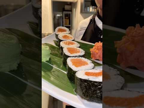 Il hossomaki più grande al 🌏 #sushi  #gigante
