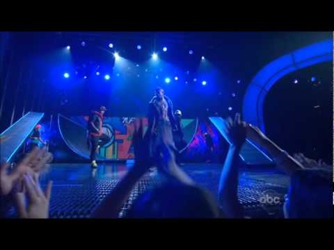 Chris Brown - Turn Up The Music (Billboard Music Awards 2012)