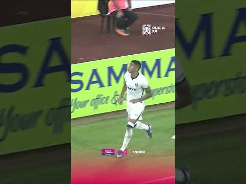 Gol pembuka buat JDT hasil jaringan Bergson.