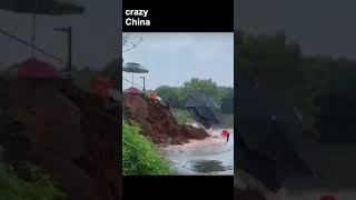 命懸けで釣りする奴