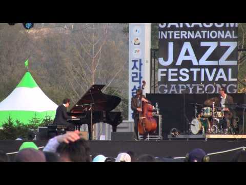 Jarasum Jazz Festival (2010) Rusconi Trio 2