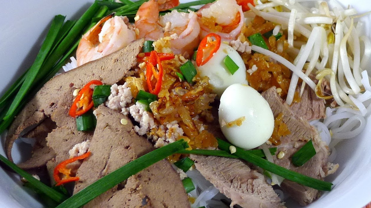 Nấu Hủ Tiếu Nam Vang