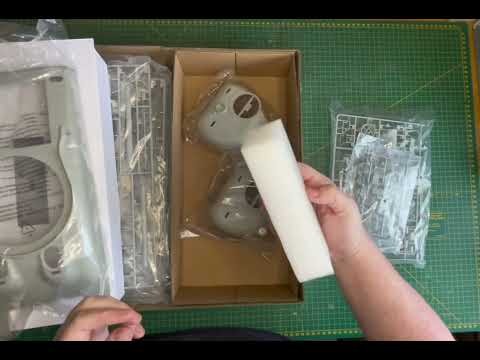 I Love Kit M4A1 Sherman 1/16 Model Kit Video Preview