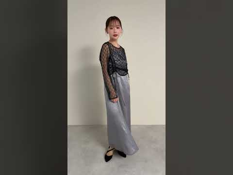 グレーのドロストギャザーセパレートドレス 動画
