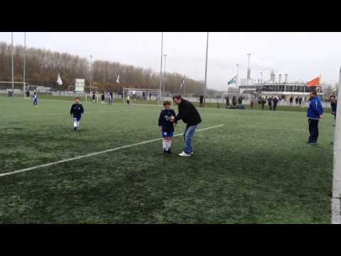 Waterwijk F5 - Buitenboys F4 (16-11-2013)