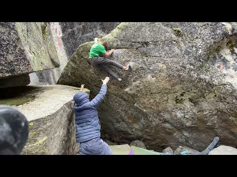 Demon on a Leash Stand v10 // Tahoe