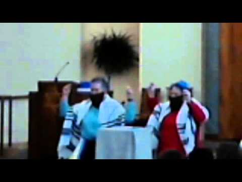 Honoring Rabbi Yitzhak Husbands-Hankin by the Queer Chavurah 3-10-13